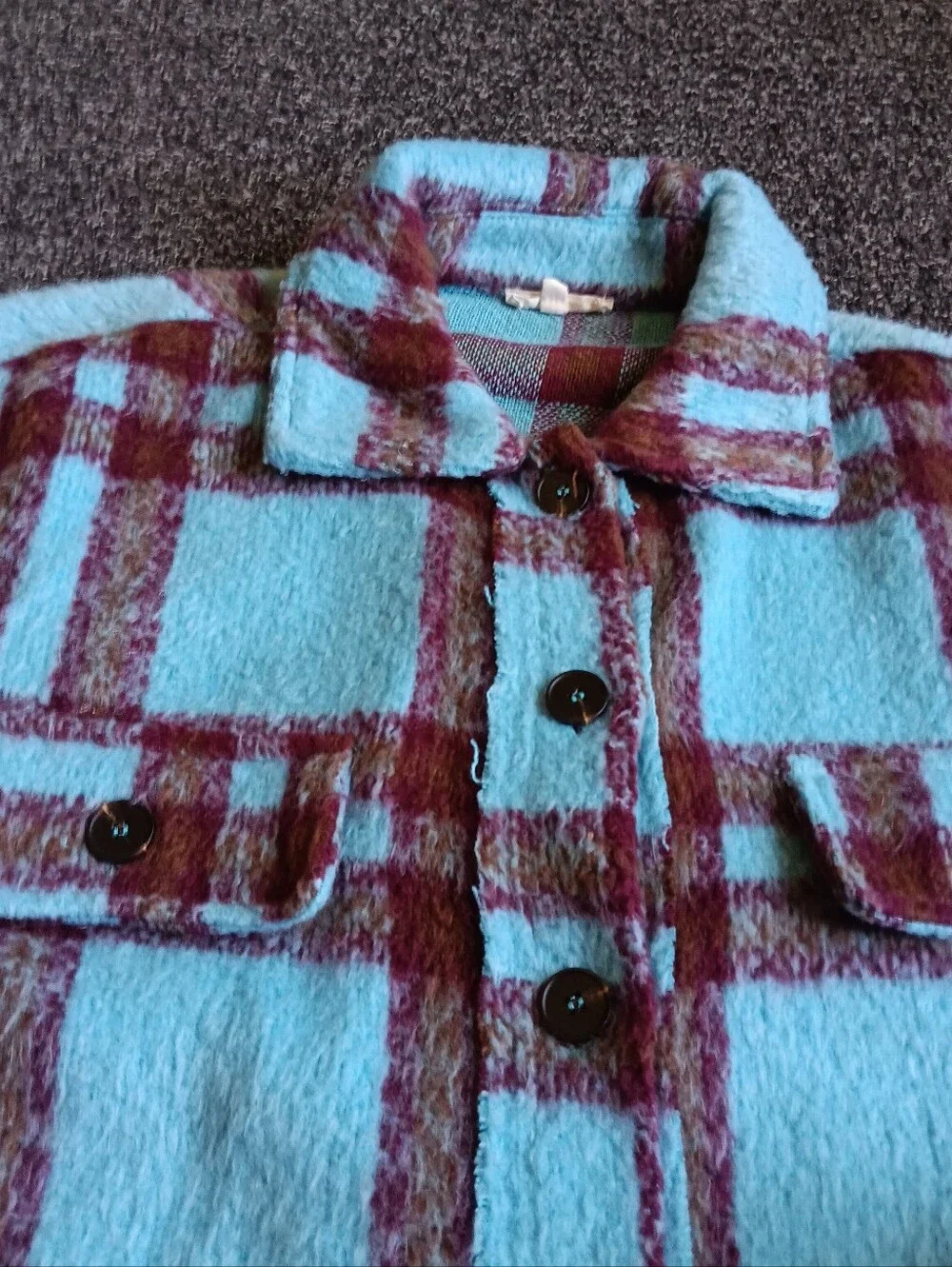 La Miel Turquoise & Burgundy Plaid Button Up Shacket Size Small, Rugged Chore